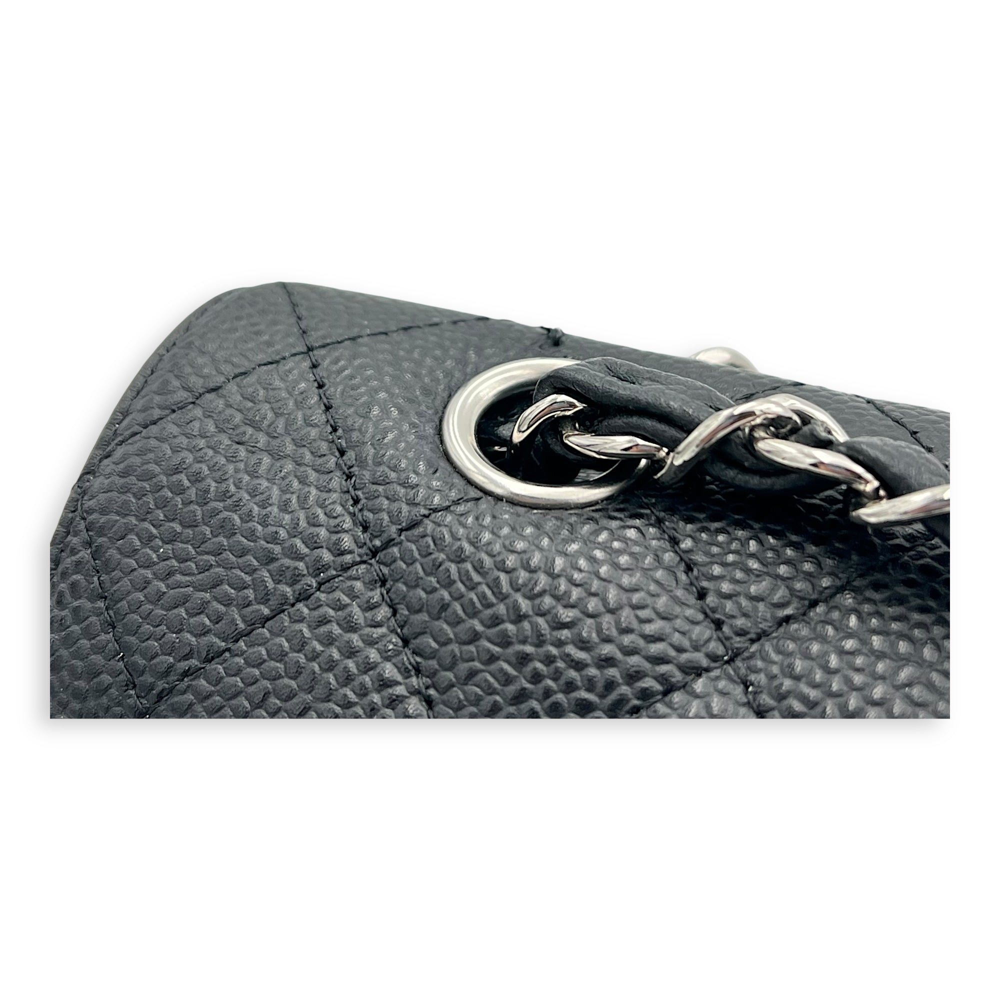 Classic Shoulder Bag Medium Black in Caviar Leather, Silver hardware - Image 8