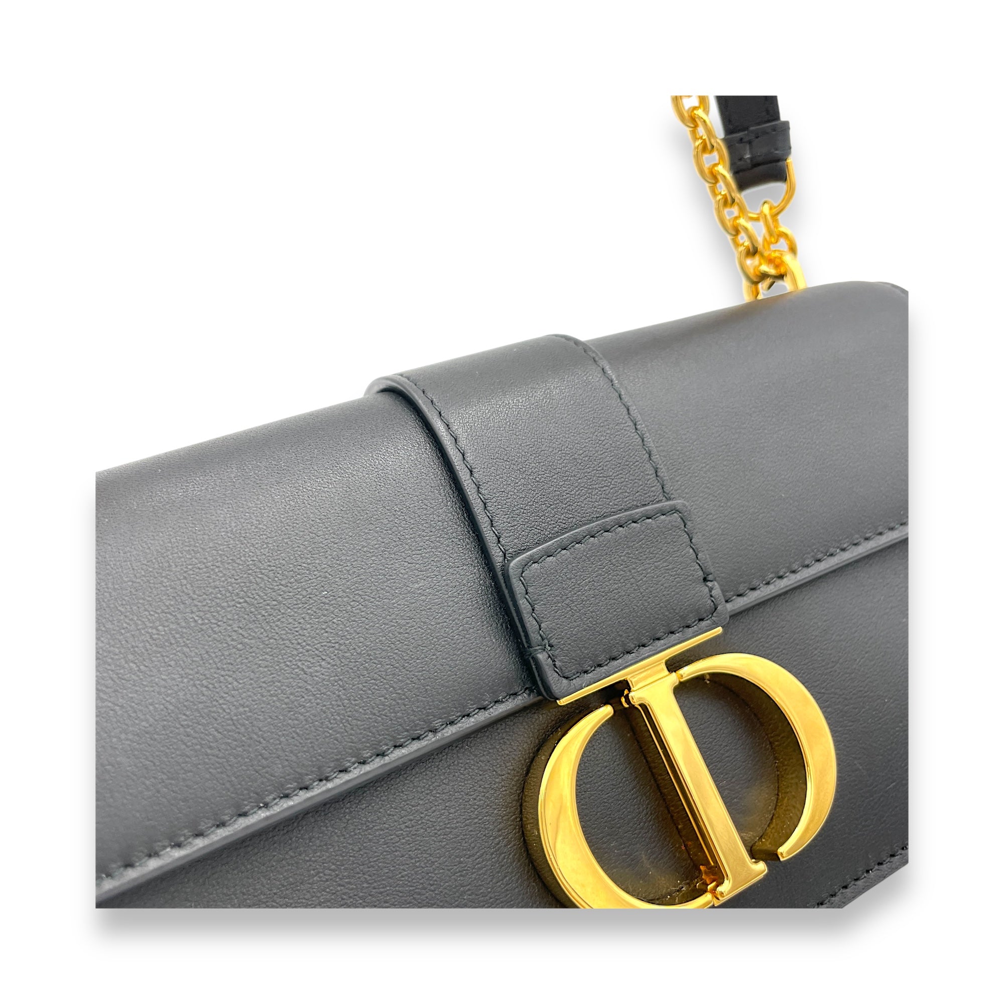 30 Montaigne Shoulder Bag East West Black in Calfskin, Gold hardware - Image 7