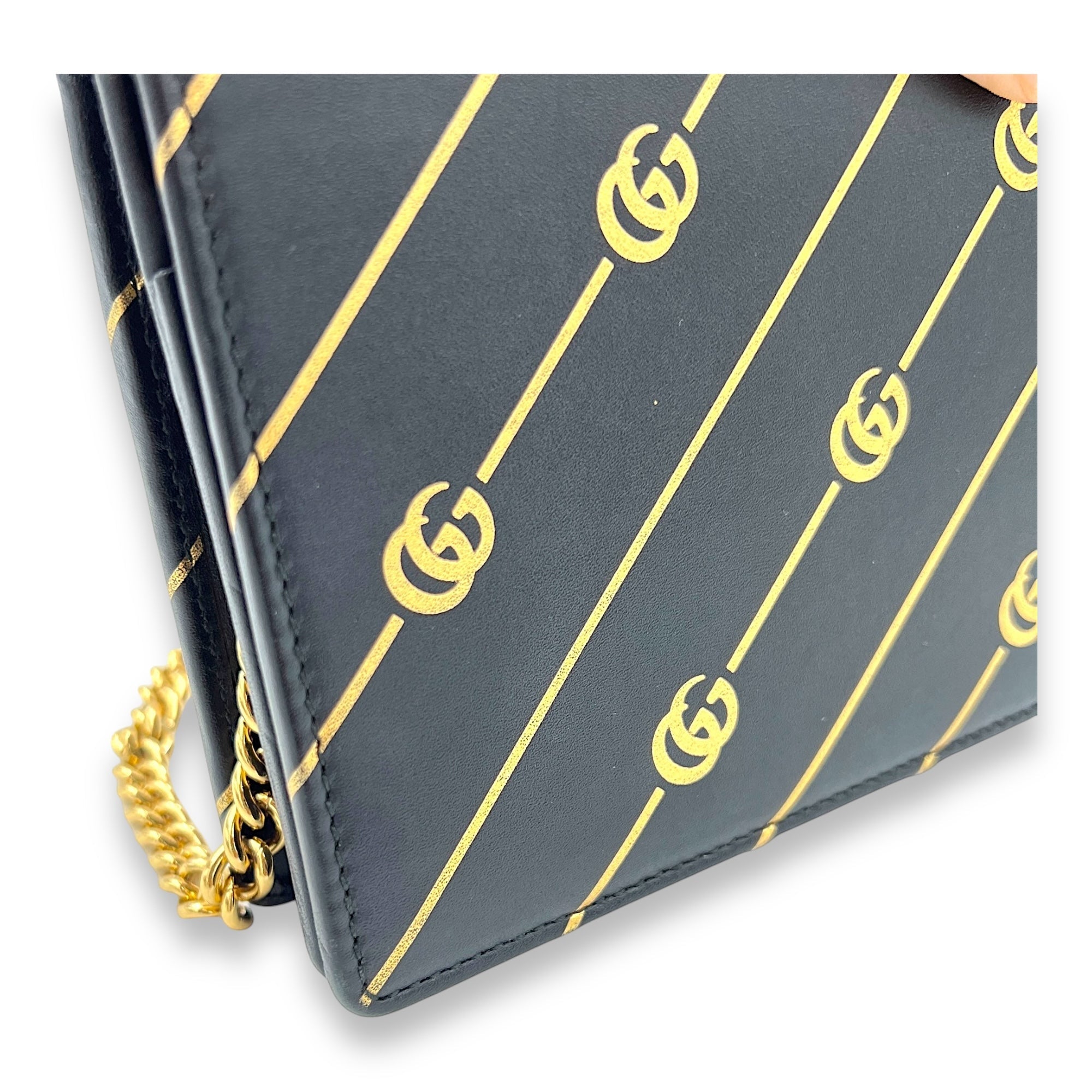 GG Black Wallet On Chain in Calfskin, Gold hardware - Image 11