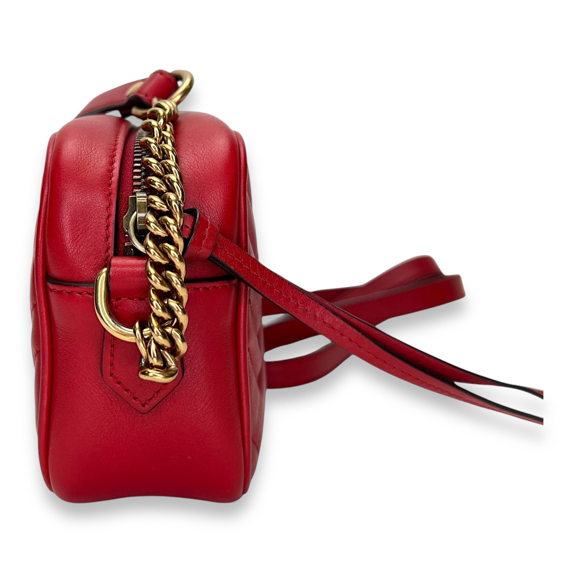GG Marmont NA Crossbody Bag Red in Calfskin, Gold - Image 5