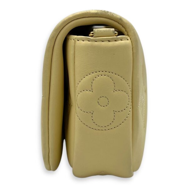 Bubblegram Wallet on Strap Yellow Crossbody Bag in Lambskin, Gold hardware - Image 4