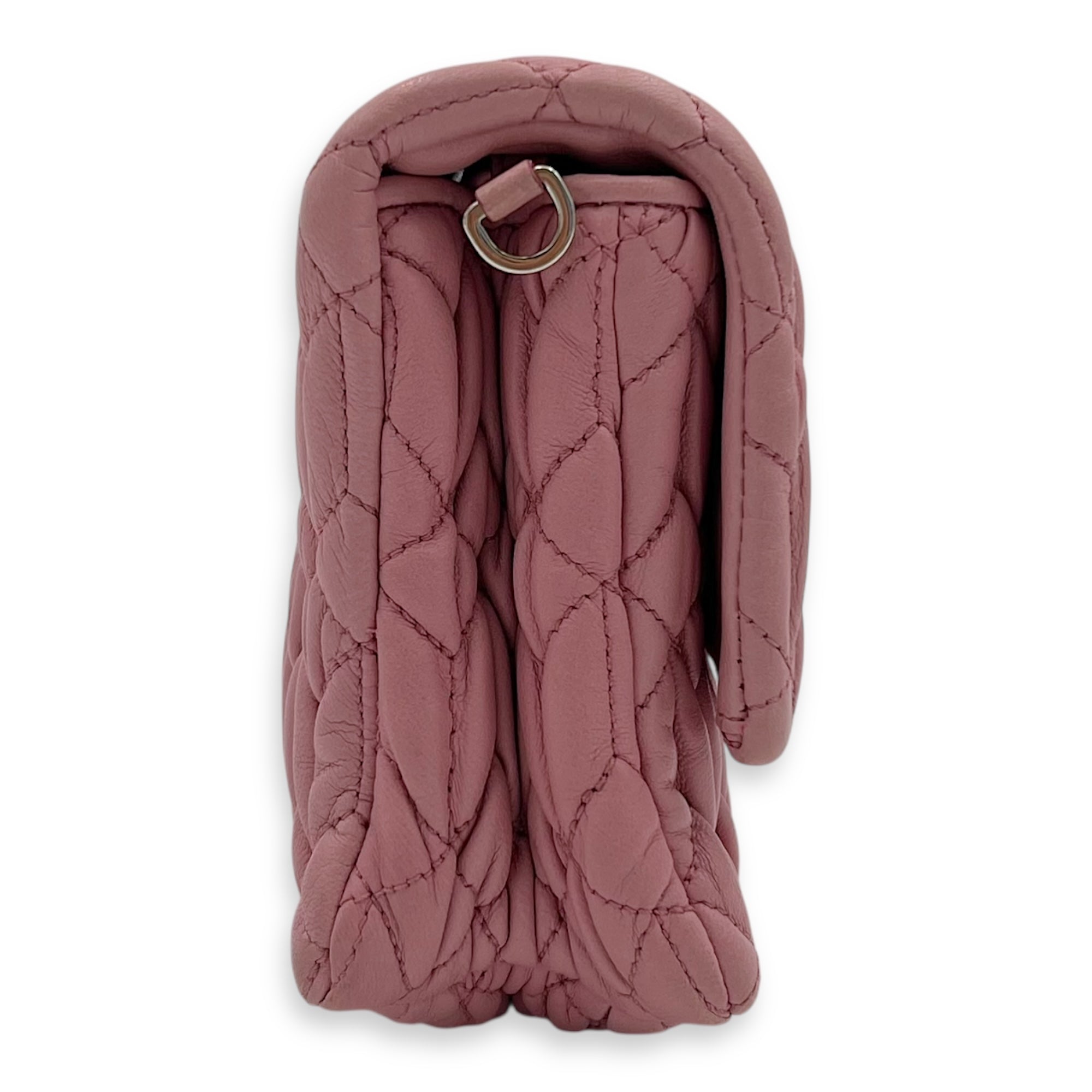 Matelassé Shoulder Bag Pink in Lambskin, Silver hardware - Image 4