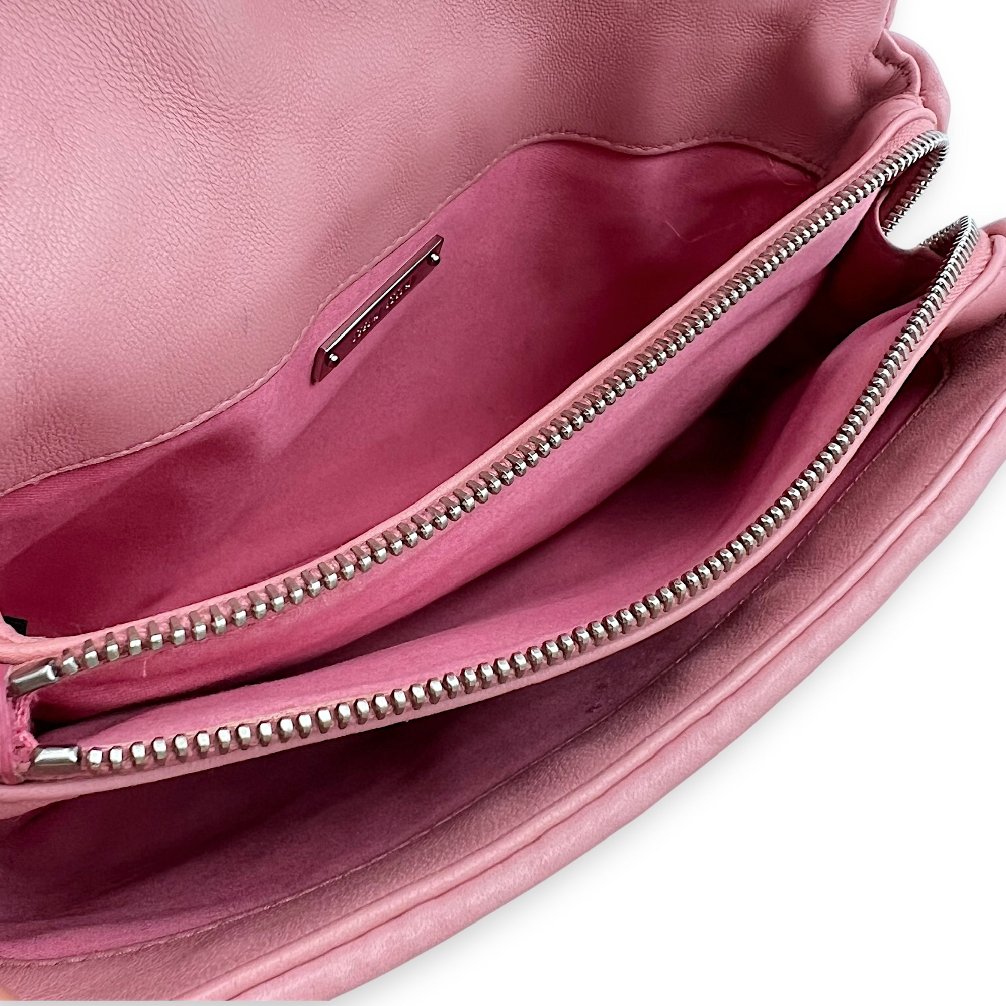 Matelassé Shoulder Bag Pink in Lambskin, Silver hardware - Image 7