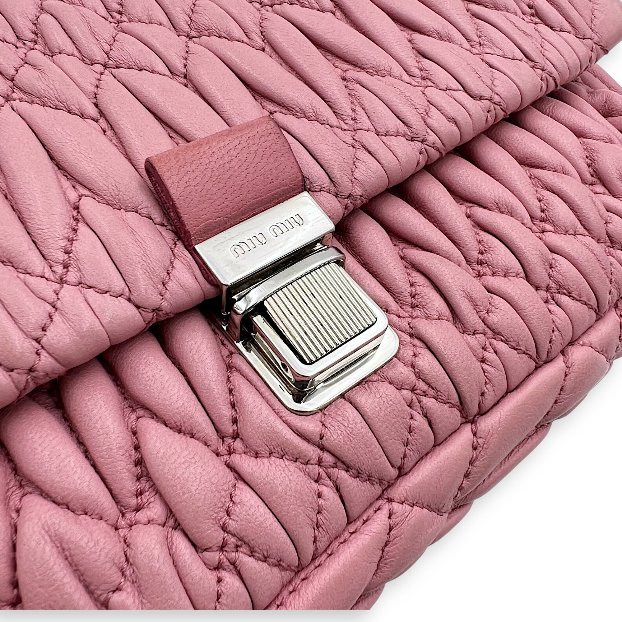 Matelassé Shoulder Bag Pink in Lambskin, Silver hardware - Image 8