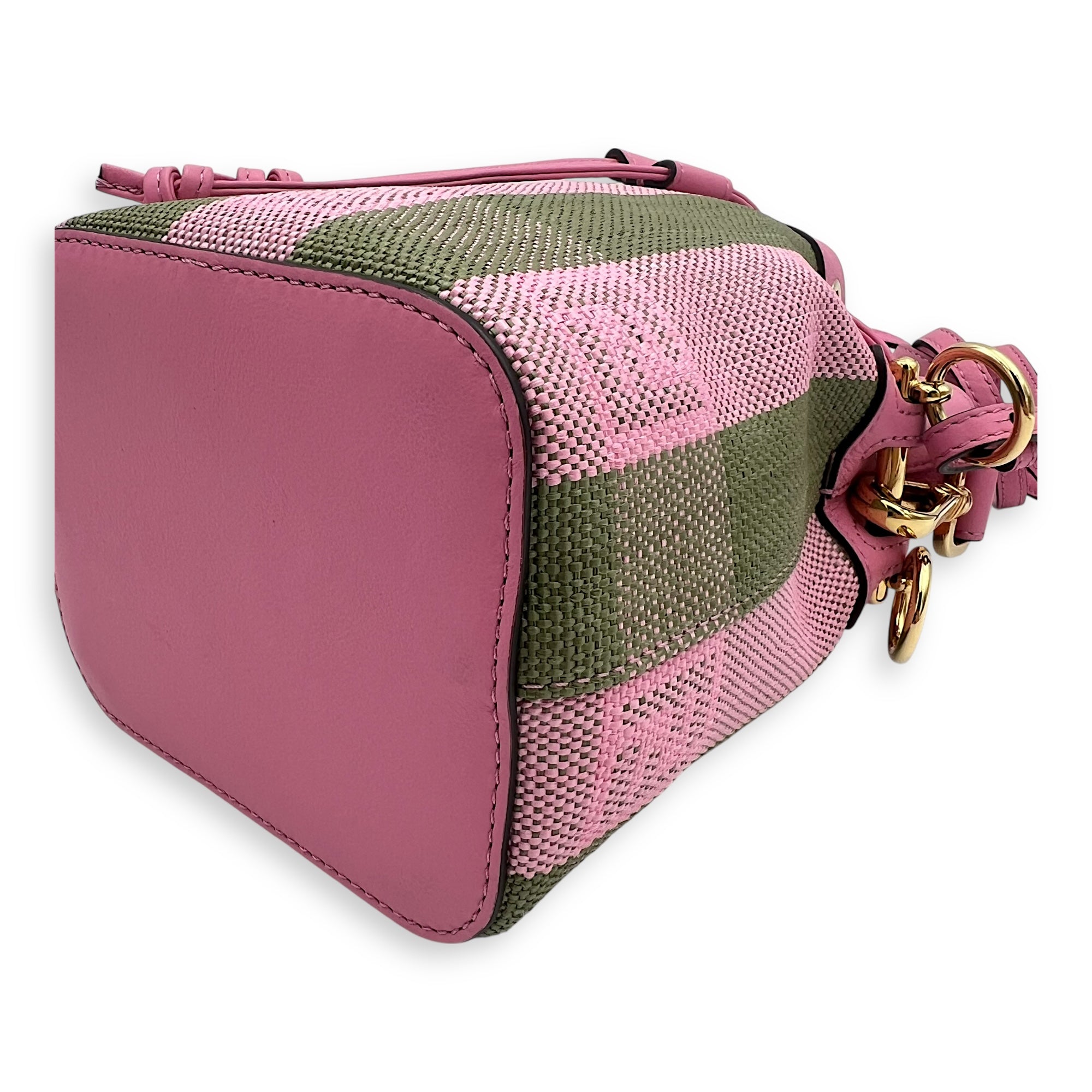 Mon Tresor Mini Pink Bucket Bag in Raffia, Gold hardware - Image 9