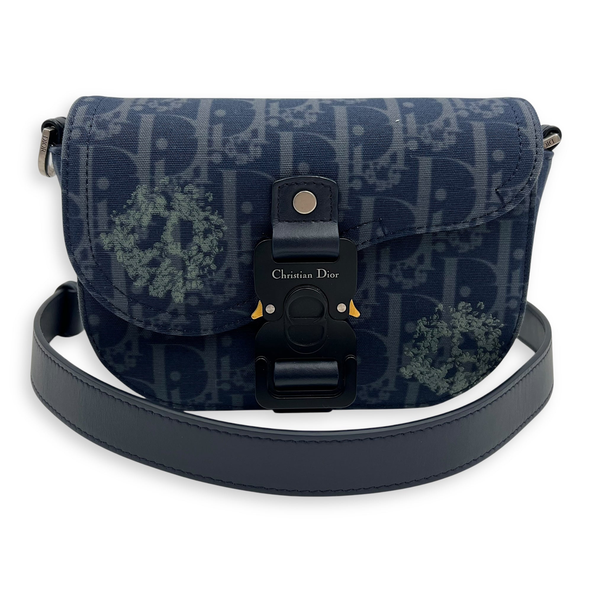 Dior Tears Saddle Blue Crossbody Bag in Denim, Lacquered Metal hardware - Image 7