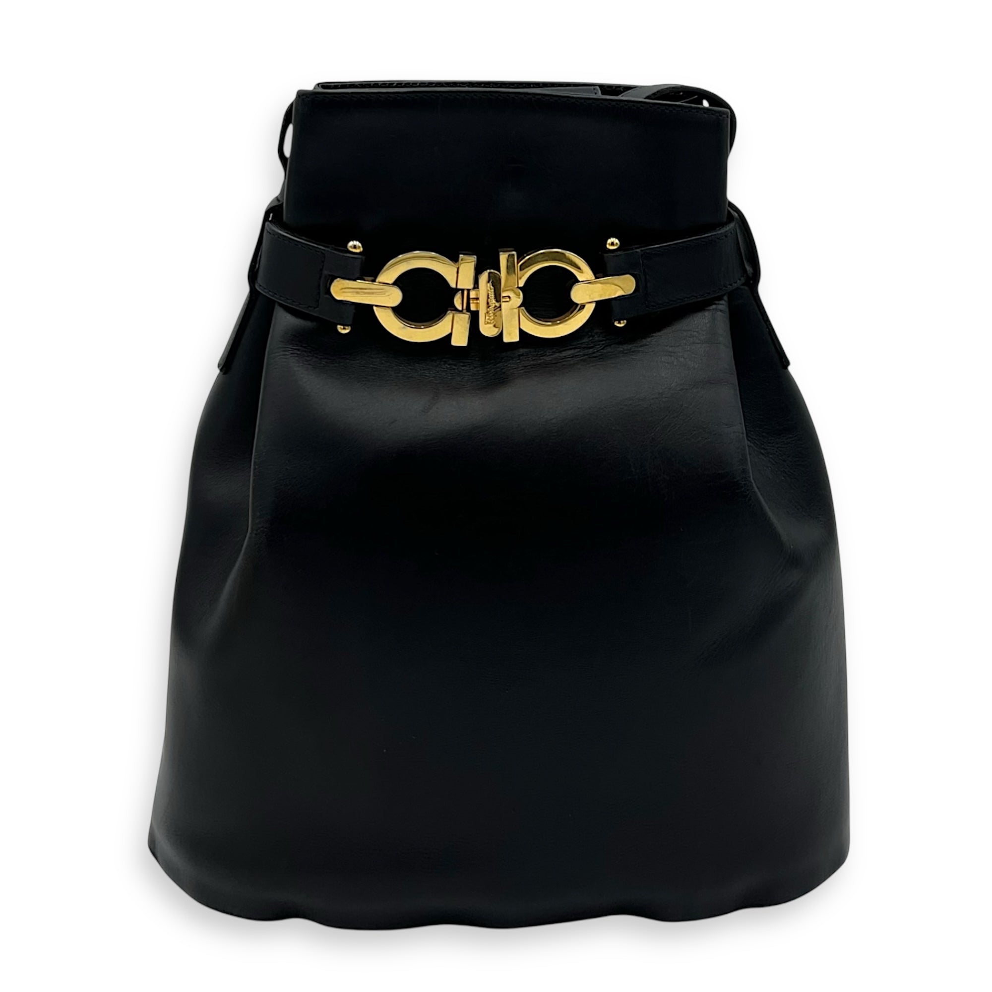 Gancini Black Shoulder Bag in Calfskin, Gold hardware