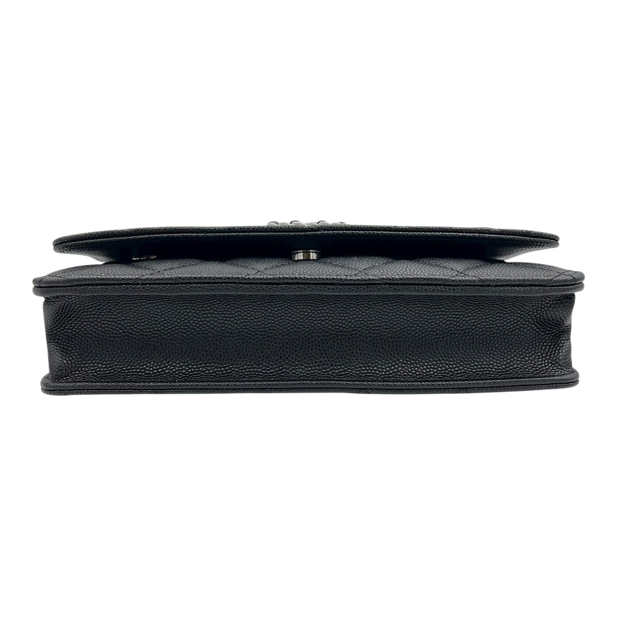 Classic Wallet On Chain Black in Caviar Leather, Silver hardware - Image 6