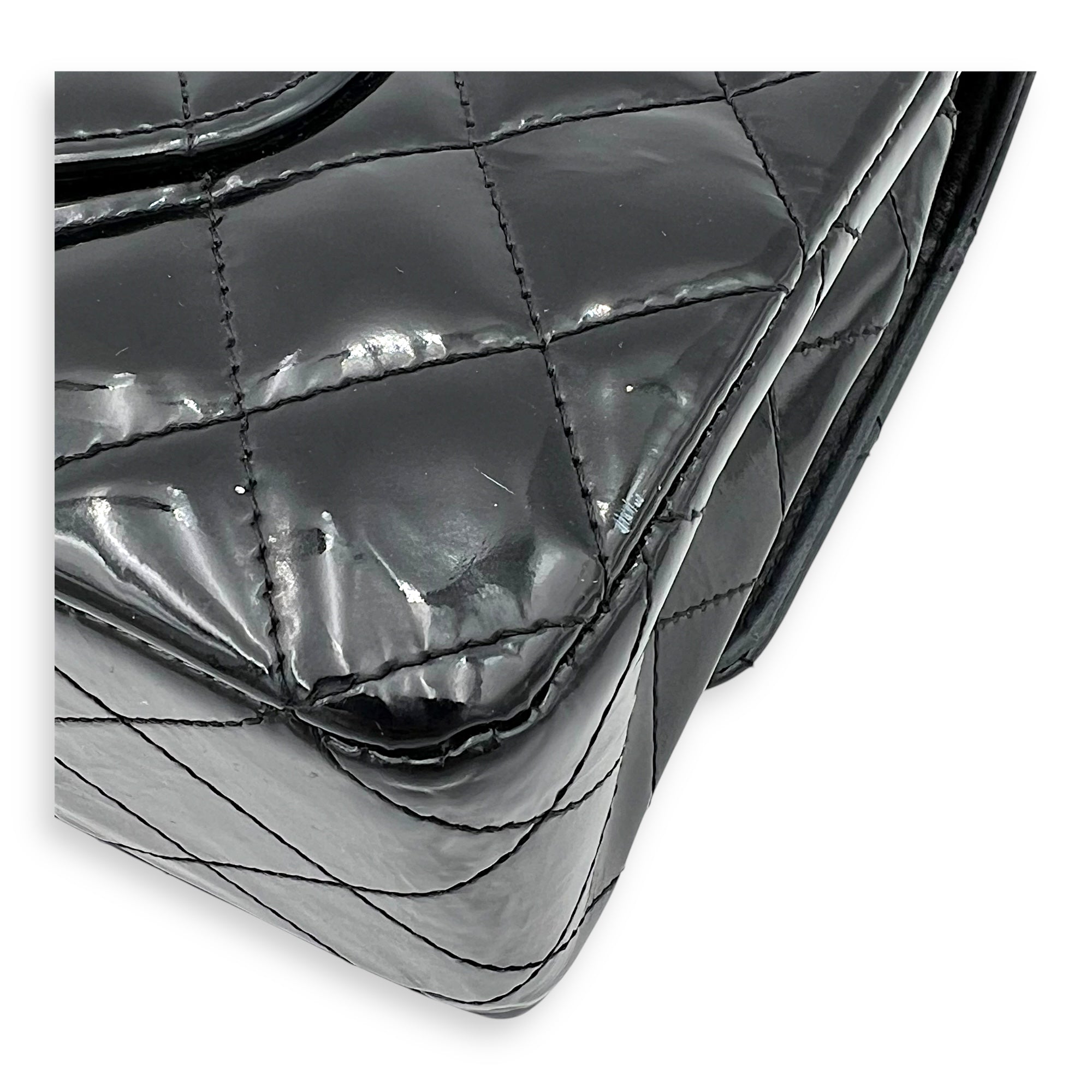 Classic Medium Black Shoulder Bag in Patent Leather, Silver hardware - Image 7