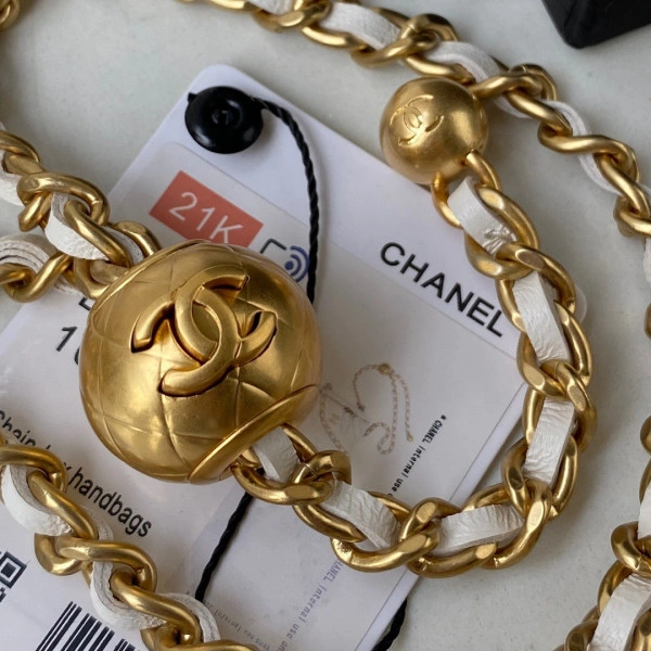 HighQuality CHANEL CHANELUTCH WITH CHAIN 1253 - Image 4
