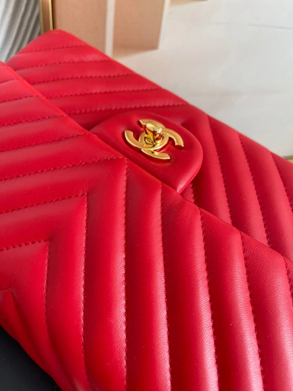 Fashionable CHANEL FLAP BAG 399 - Image 10