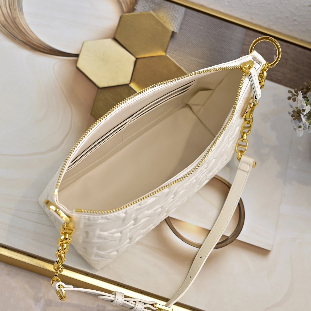 Bold 867 Christian Dior AAA Quality Messenger Bags For Women - Image 7