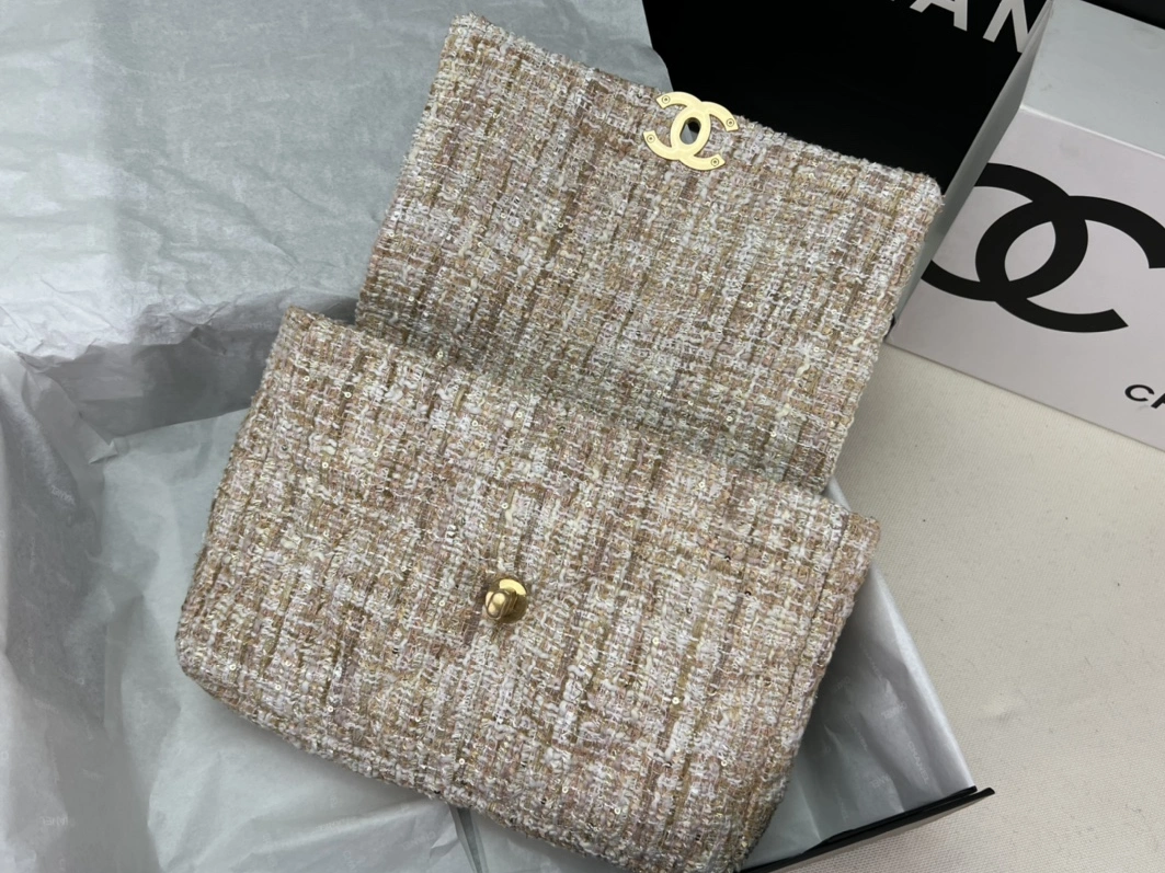 Chanel AAA Quality Messenger Bags For Women GoodFit 7607 - Image 5