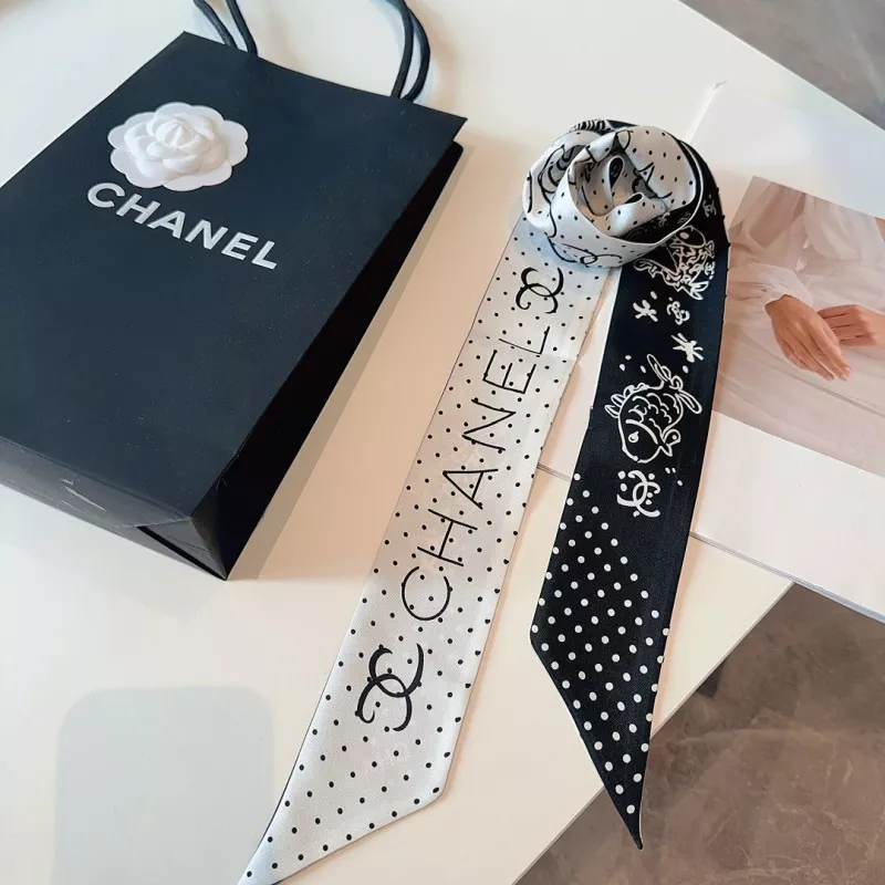 Chanel Silk Scarf Bold 8267 - Image 5