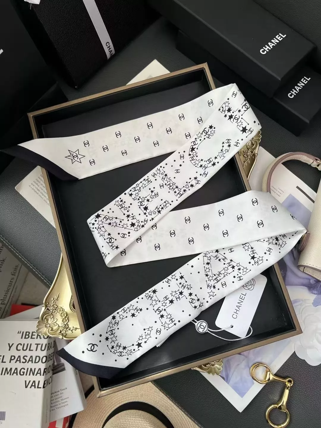 Chanel Silk Scarf Trendsetting 9697