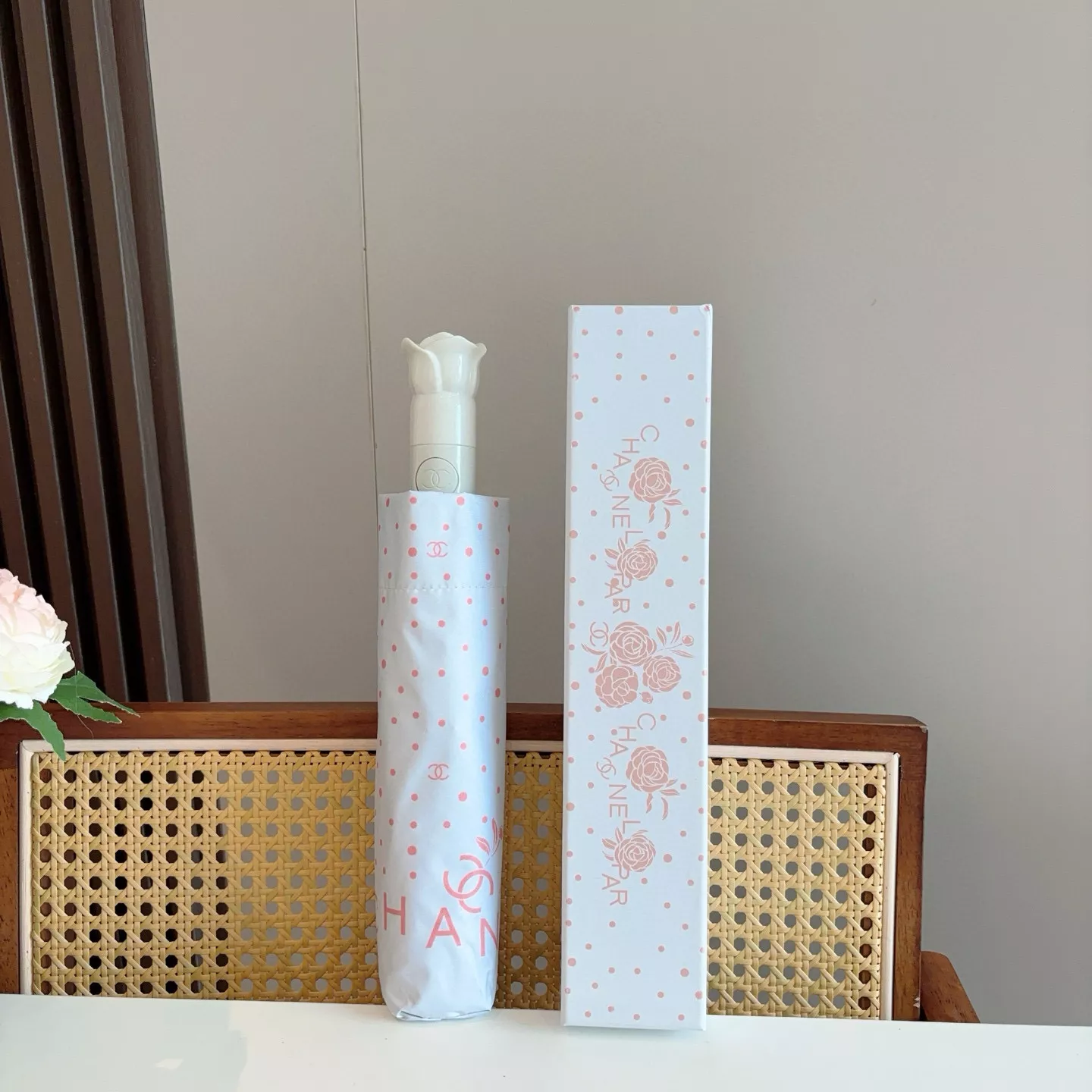 Chanel Umbrellas Practical 9681 - Image 3