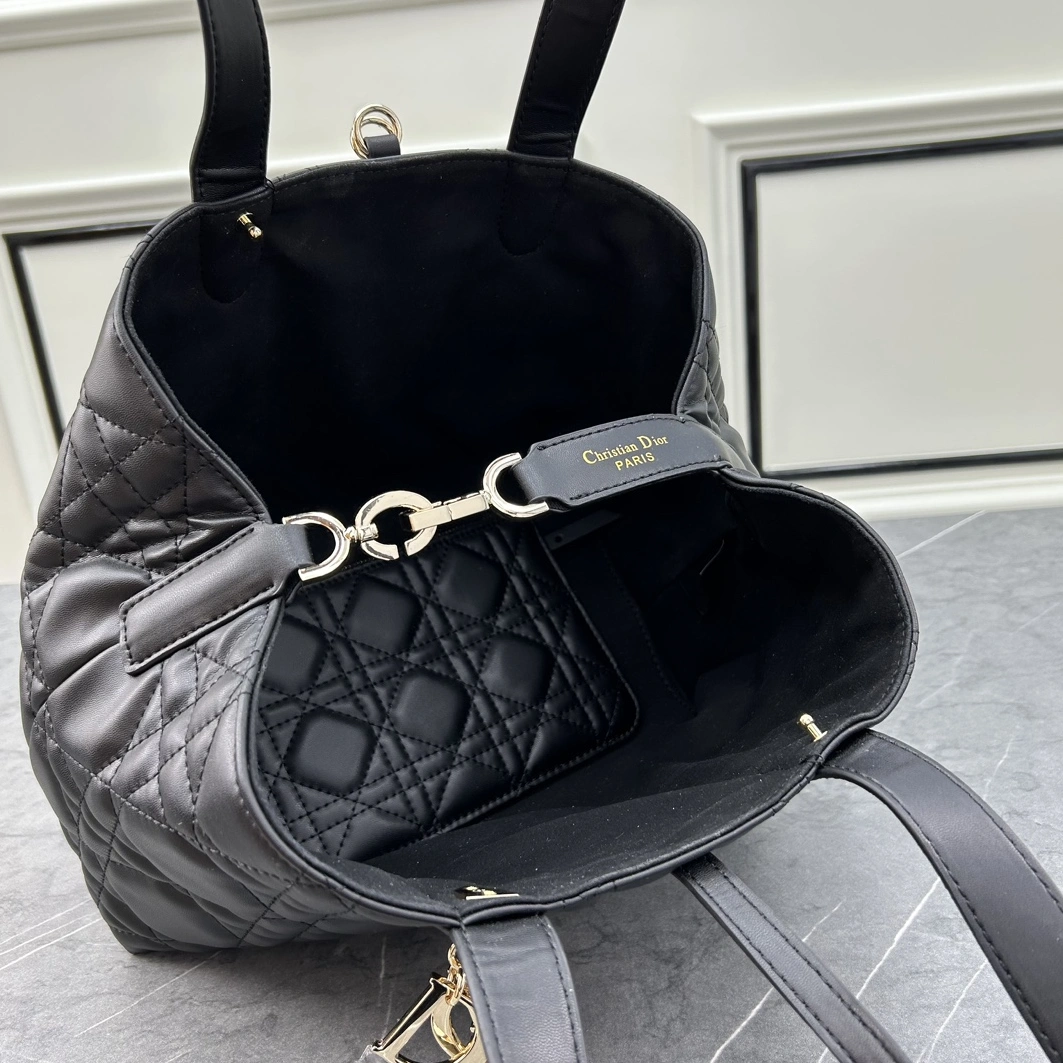 Christian Dior AAA Quality Handbags For Women Soft 3597 - Image 6