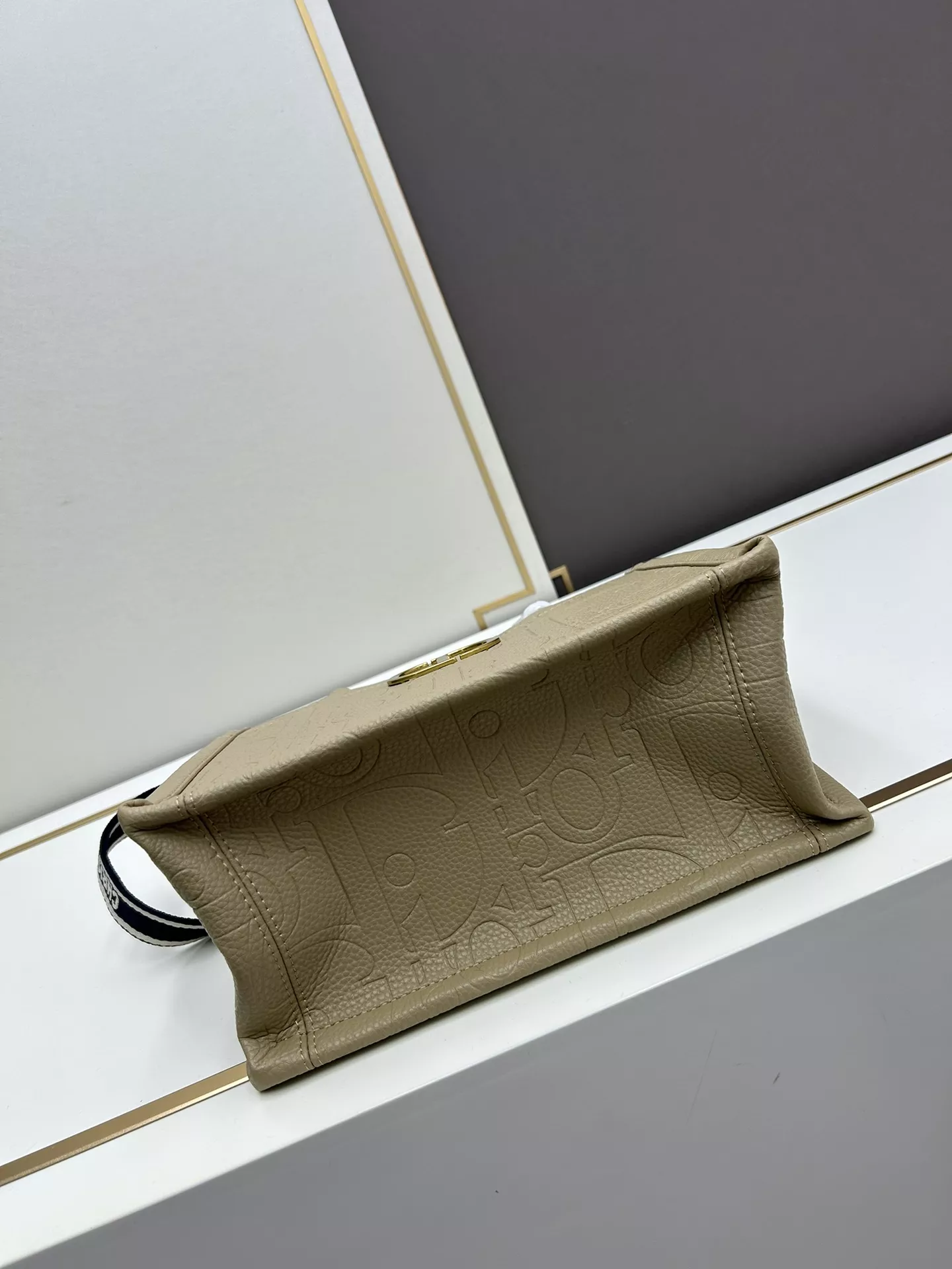 Christian Dior AAA Quality Handbags For Women WellDesigned 1224 - Image 5