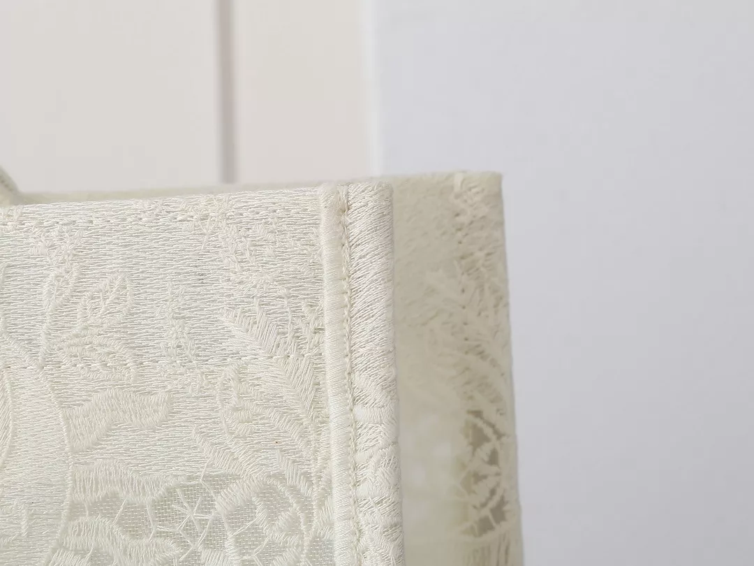 Christian Dior AAA Quality Tote-Handbags For Women Comfortable 8716 - Image 6