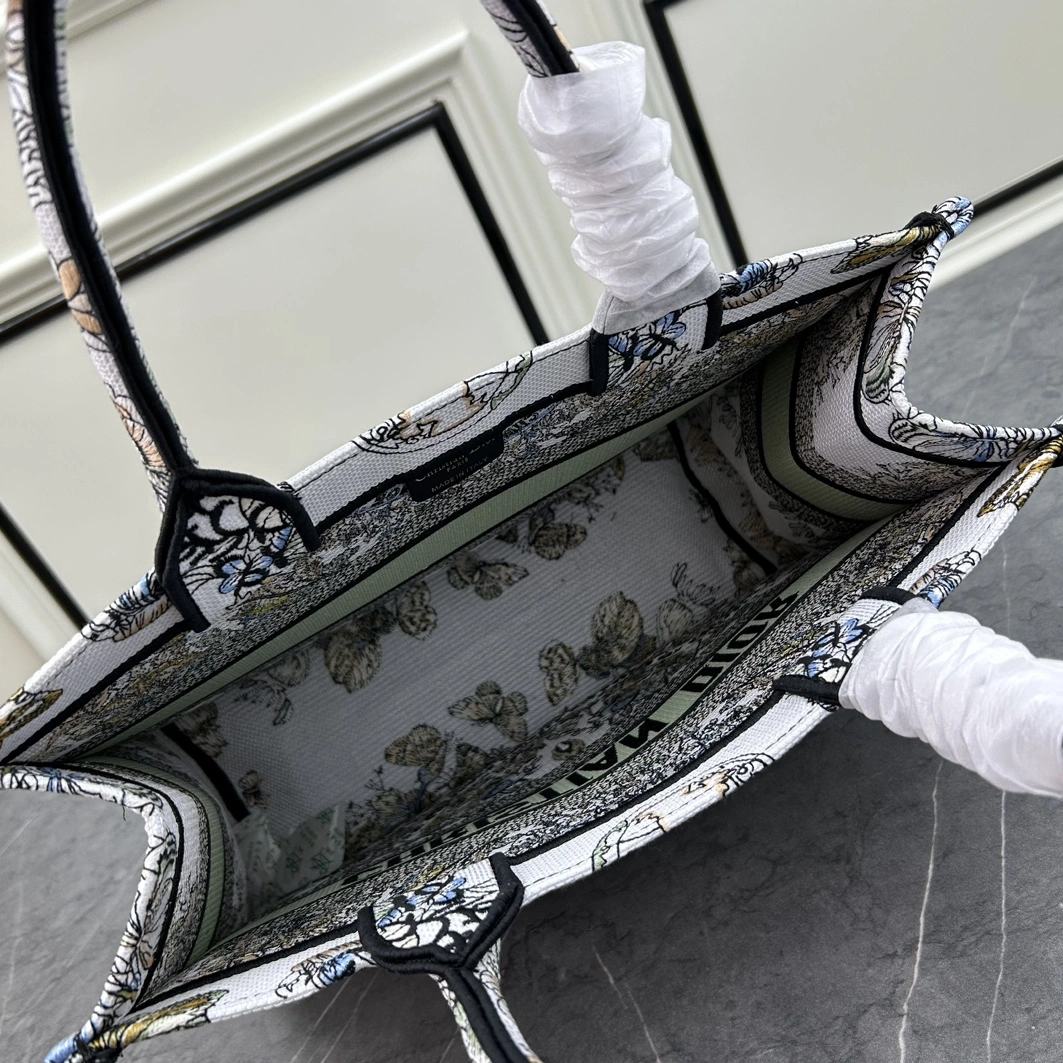 Christian Dior AAA Quality Tote-Handbags For Women EyeCatching 7492 - Image 7