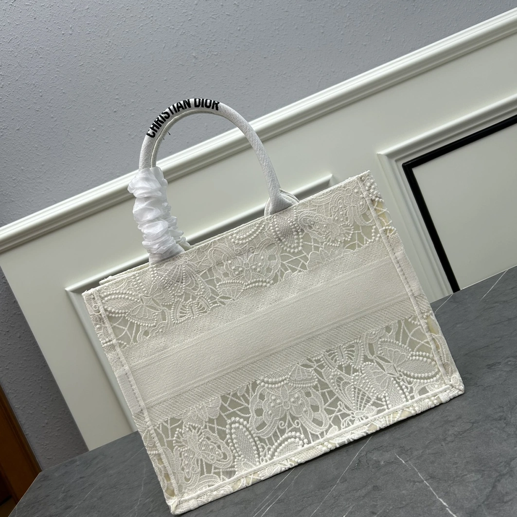 Christian Dior AAA Quality Tote-Handbags For Women Practical 9717 - Image 3