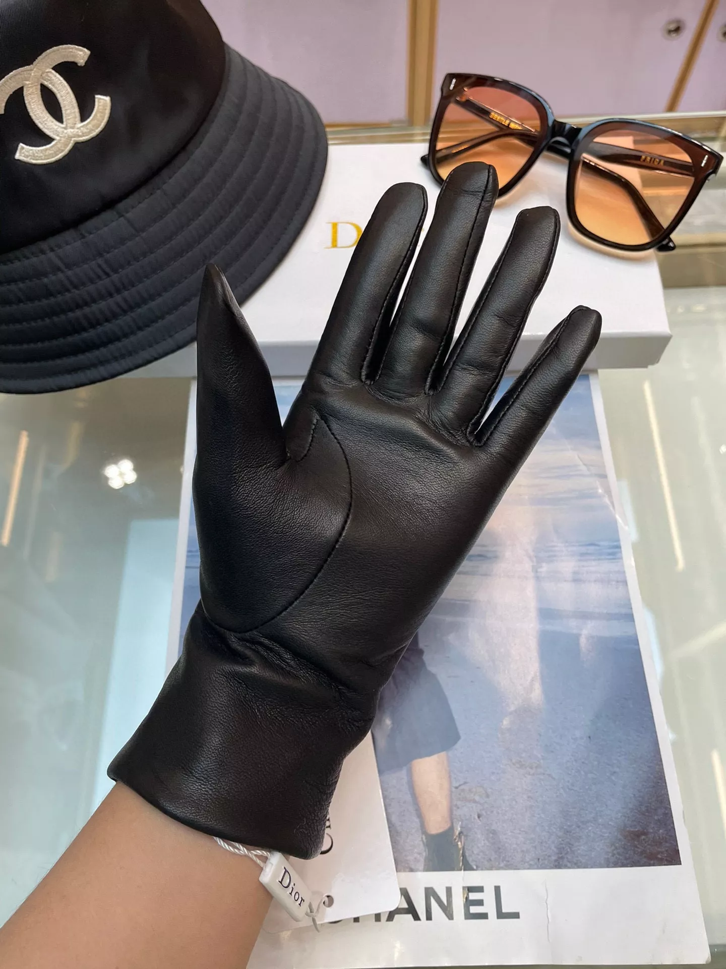 Christian Dior Gloves For Women Comfortable 4575 - Image 6