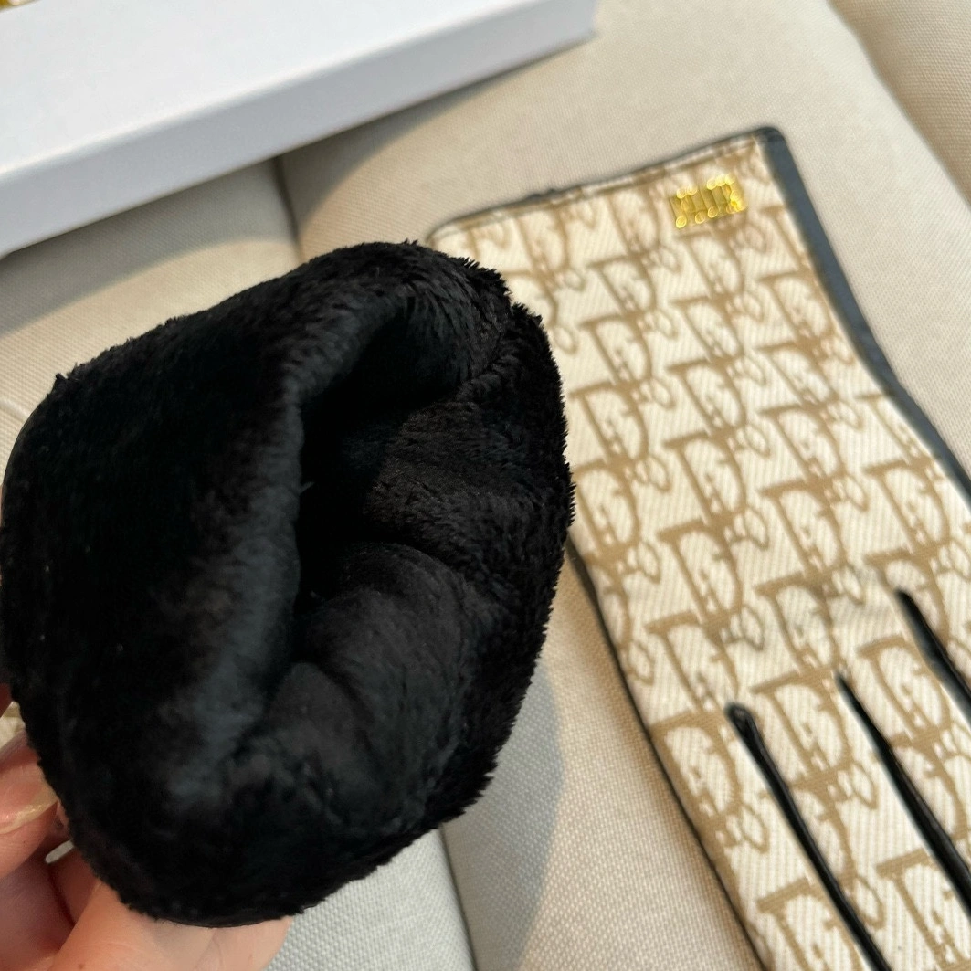 Classic 2165 Christian Dior Gloves For Women - Image 7