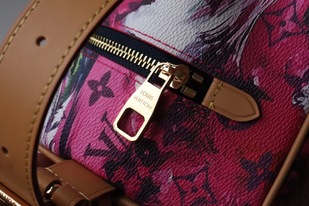 Classic 5656 Louis Vuitton AAA Quality Handbags For Women - Image 6