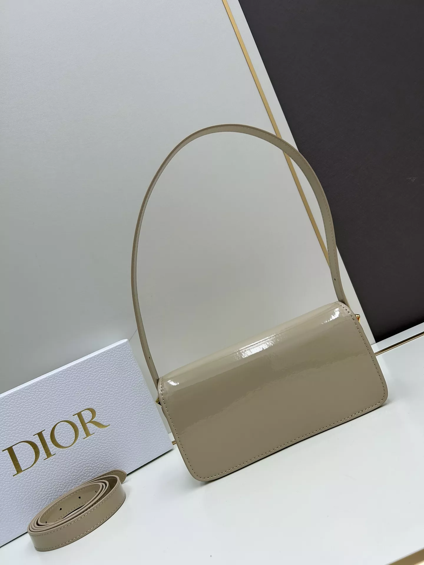 Classic 8875 Christian Dior AAA Quality Shoulder Bags For Women - Image 4