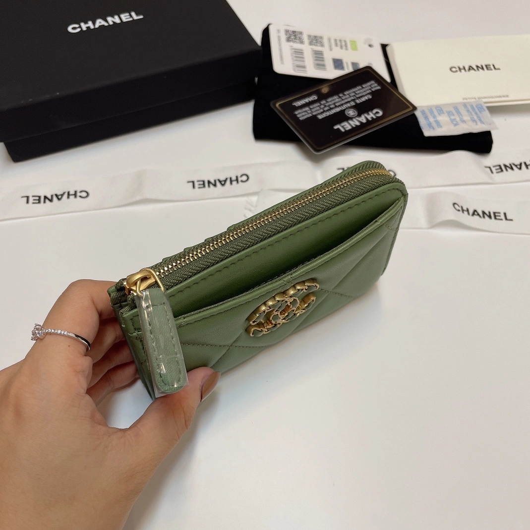 Durable 4817 Chanel Card Case - Image 5