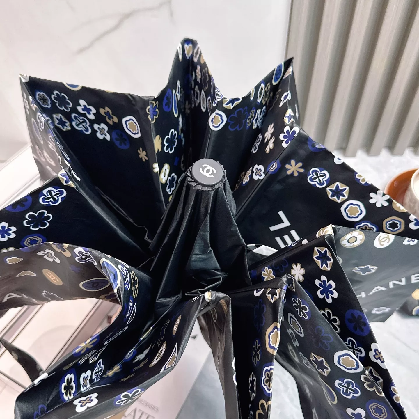 Durable 7215 Chanel Umbrellas - Image 5