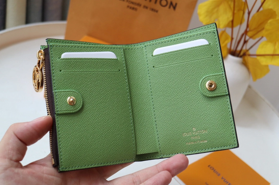 Durable 9904 Louis Vuitton AAA Quality Card Case In Green - Image 5