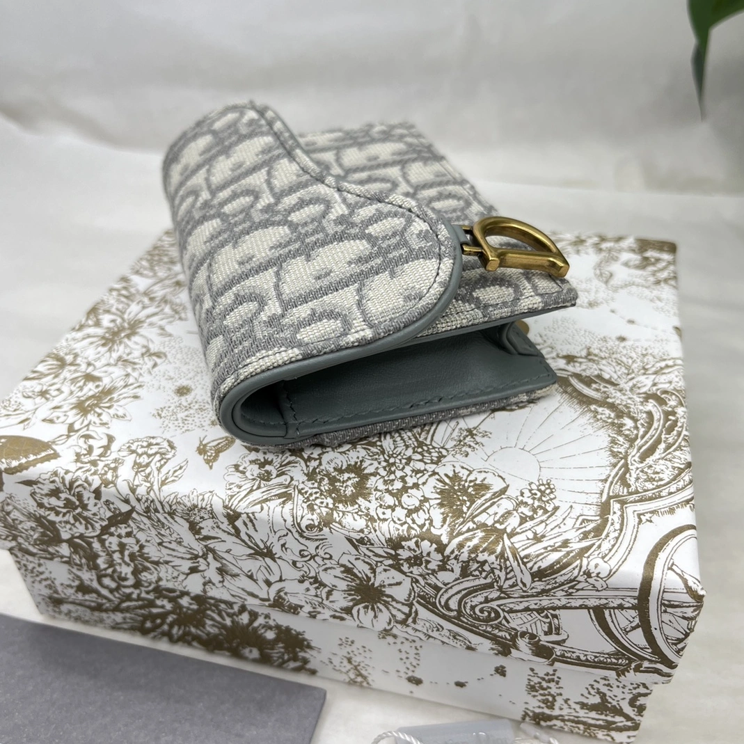 Fashionable 8468 Christian Dior AAA Quality Wallets For Unisex - Image 4