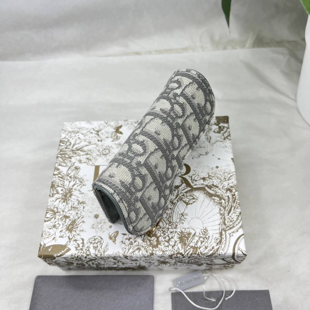 Fashionable 8468 Christian Dior AAA Quality Wallets For Unisex - Image 6