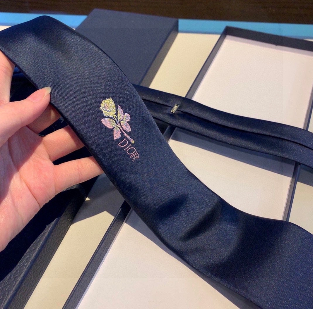 Functional 9974 Christian Dior Necktie For Men - Image 5