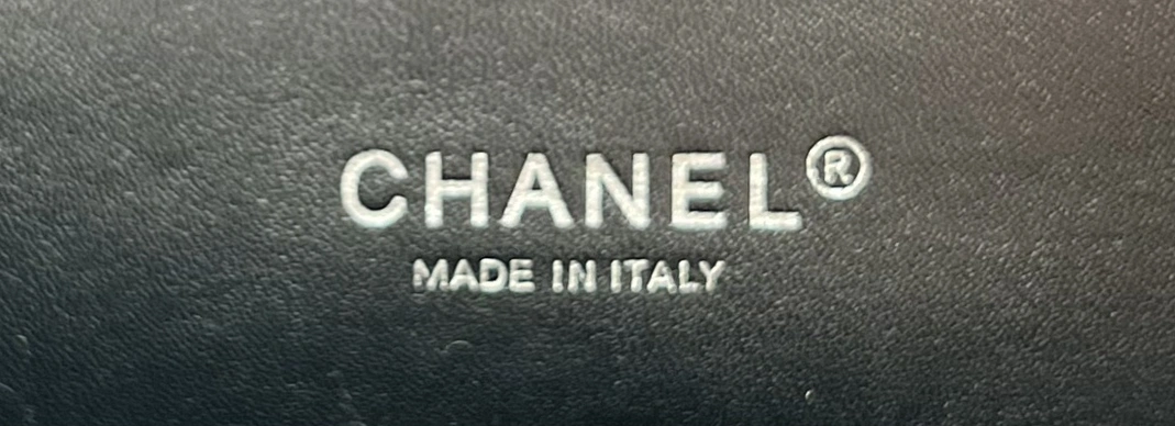 GoodFit 4140 Chanel AAA Quality Messenger Bags For Women - Image 7