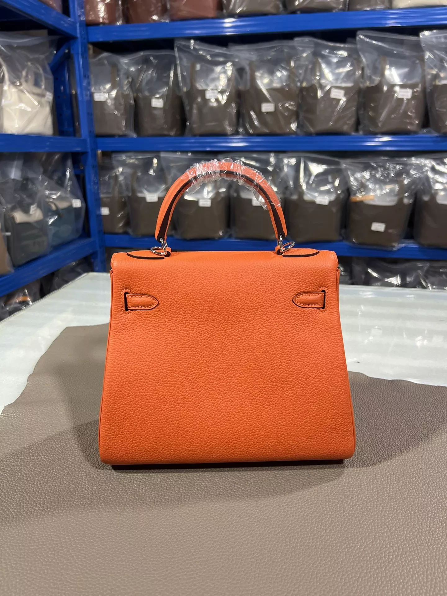 Hermes AAA Quality Handbags For Women ModernLook 2151 - Image 3