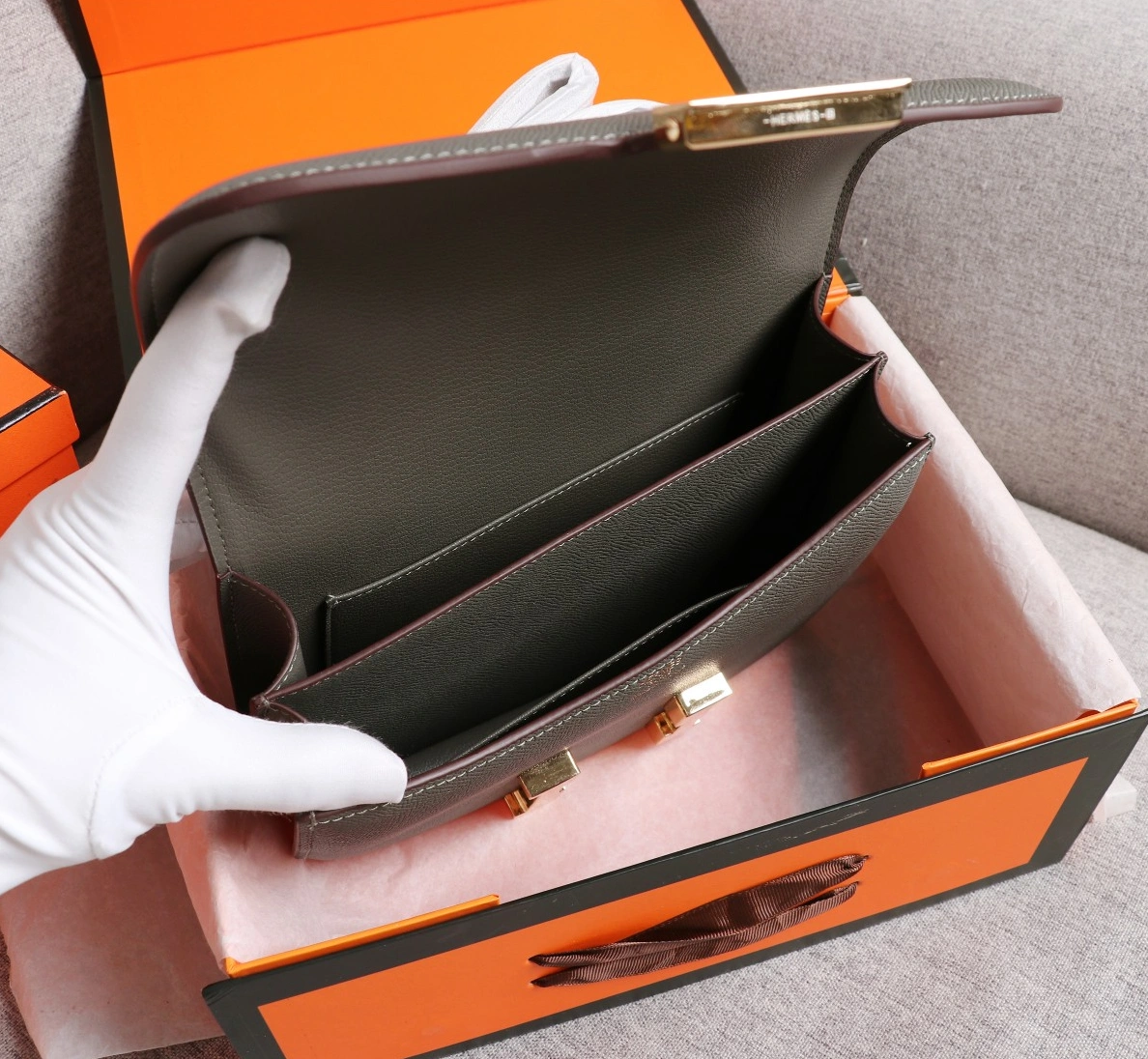 Hermes AAA Quality Messenger Bags For Women Versatile 9084 - Image 7