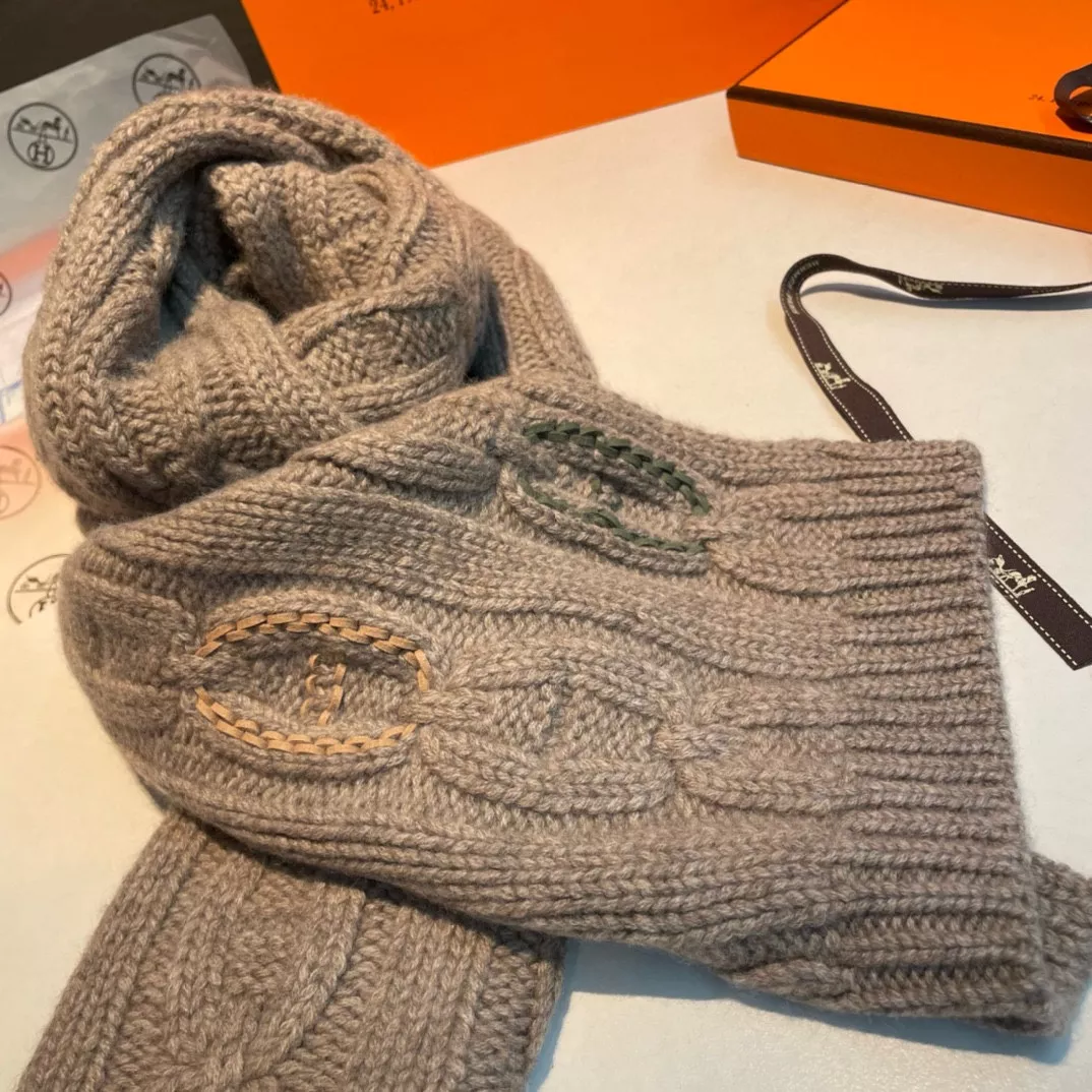 Hermes Scarf For Women Functional 5595 - Image 6