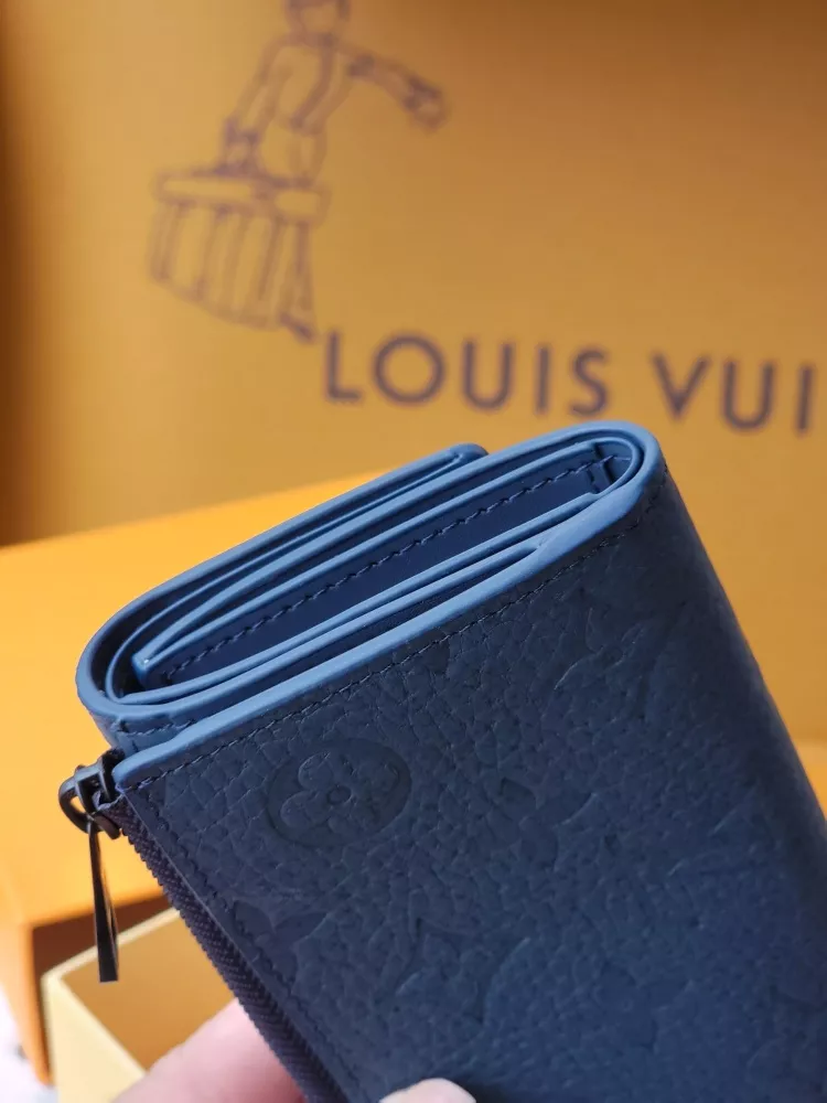 Louis Vuitton AAA Quality Card Case GoAnywhere 5303 - Image 3