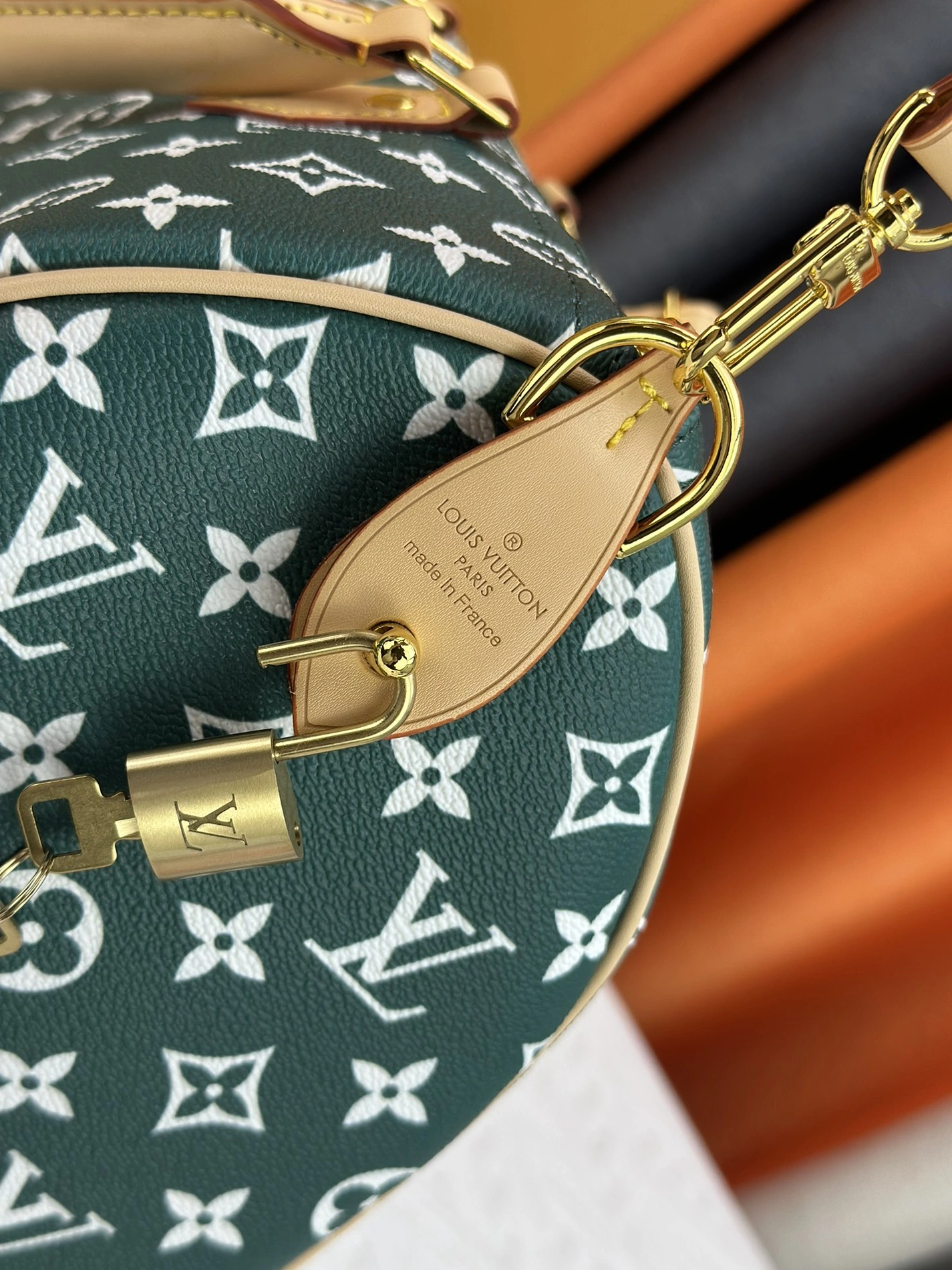 Louis Vuitton AAA Quality Handbags For Women Comfortable 2422 - Image 7