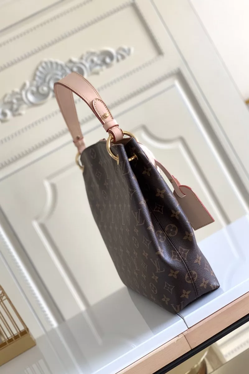 Louis Vuitton AAA Quality Handbags For Women Comfortable 574