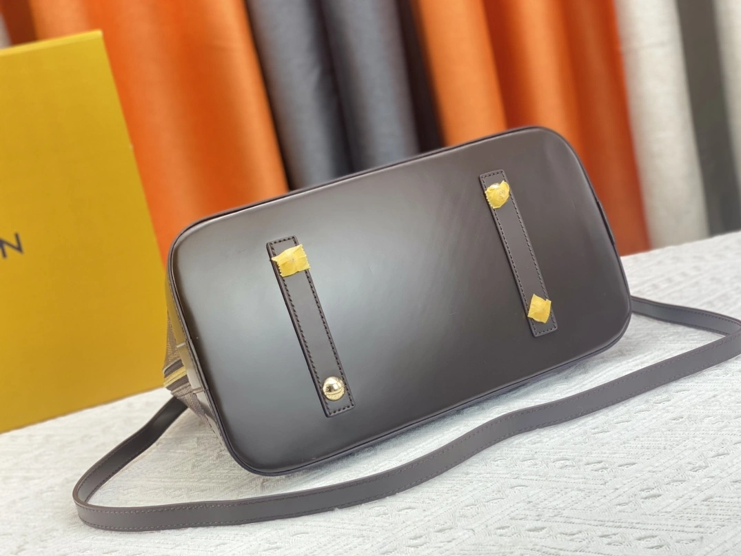 Louis Vuitton AAA Quality Handbags For Women Unique 5105 - Image 4