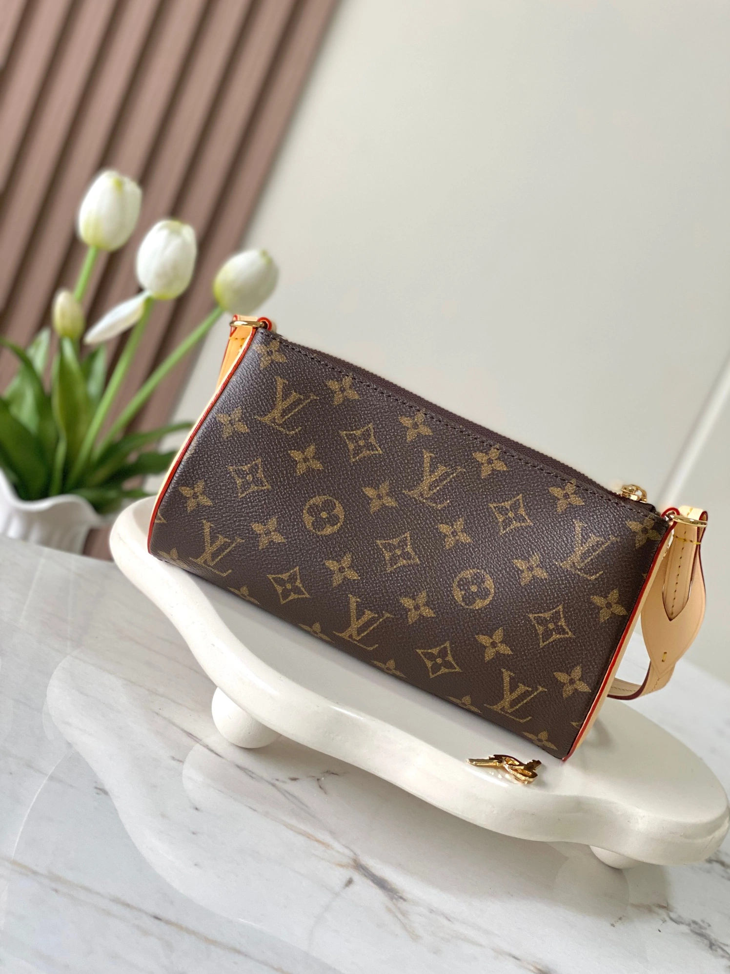 Louis Vuitton AAA Quality Shoulder Bags For Women Comfortable 2942