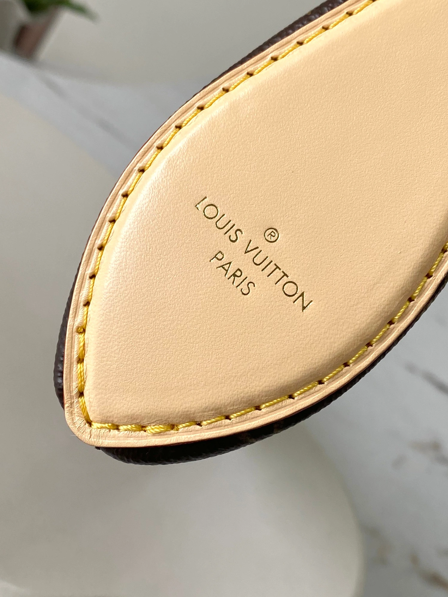 Louis Vuitton AAA Quality Shoulder Bags For Women Comfortable 2942 - Image 4