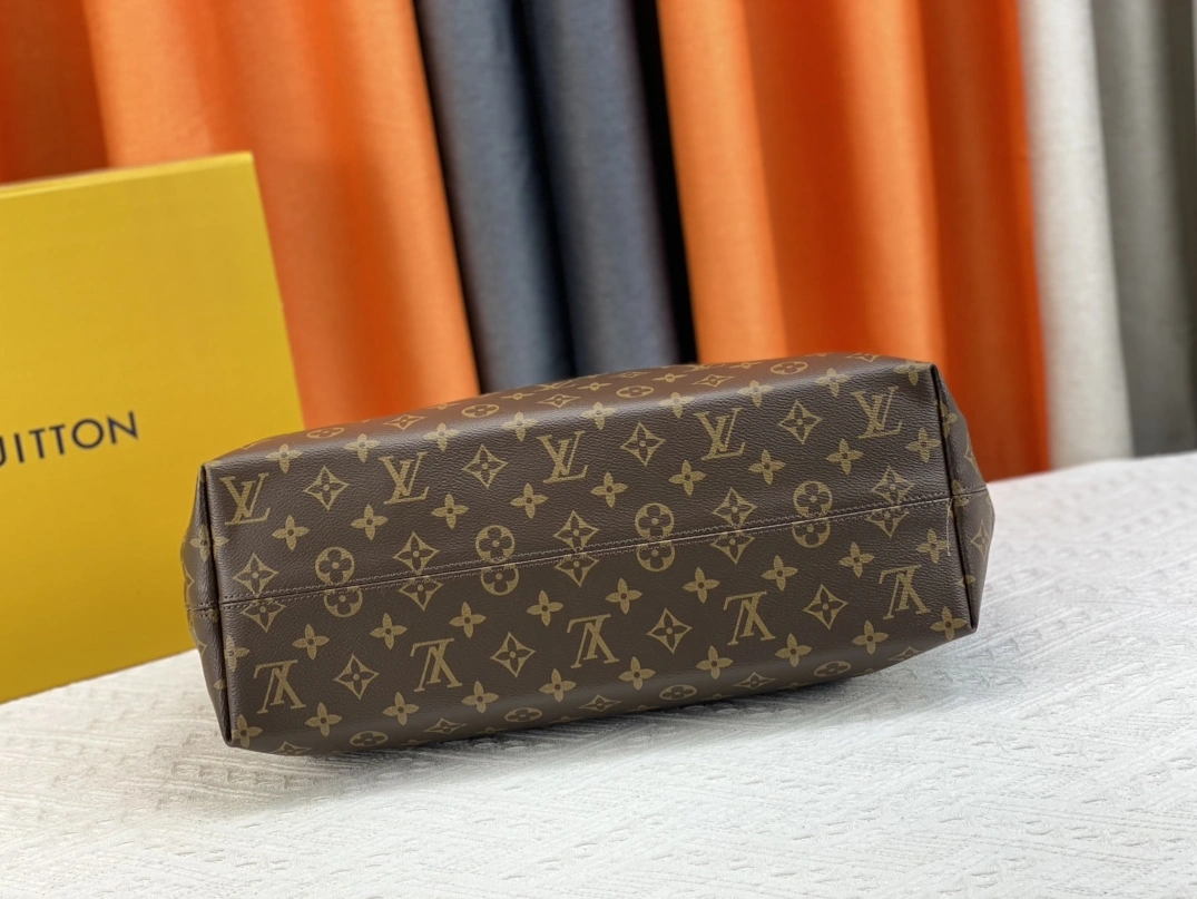 Louis Vuitton AAA Quality Shoulder Bags In Red For Women NewStyle 5878 - Image 4