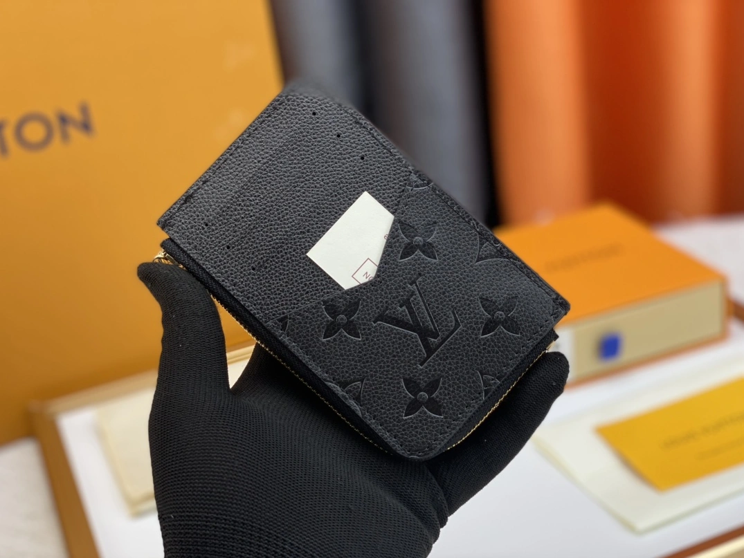 Louis Vuitton LV Card Case For Women GoAnywhere 4562