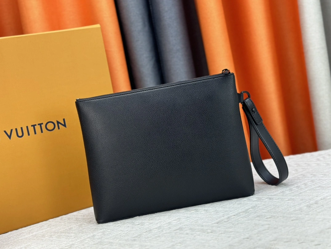 Louis Vuitton LV Wallets For Unisex SportInspired 5805 - Image 4