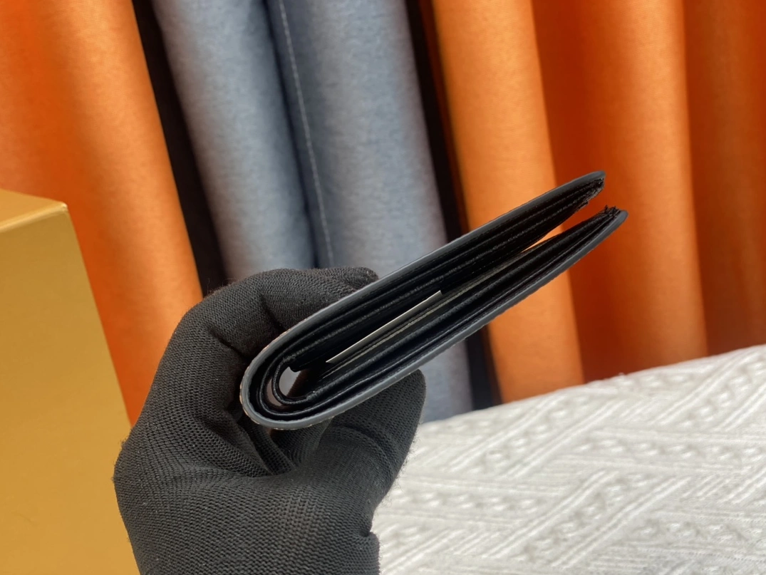 Louis Vuitton LV Wallets For Unisex Unique 742 - Image 5