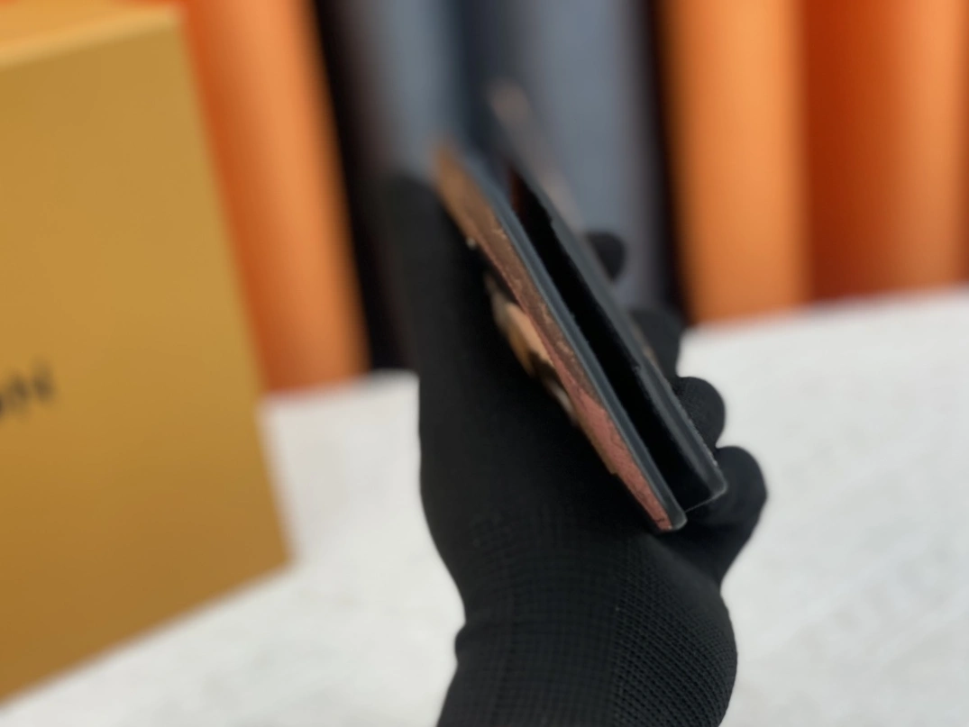 Louis Vuitton LV Wallets For Unisex Unique 742 - Image 6